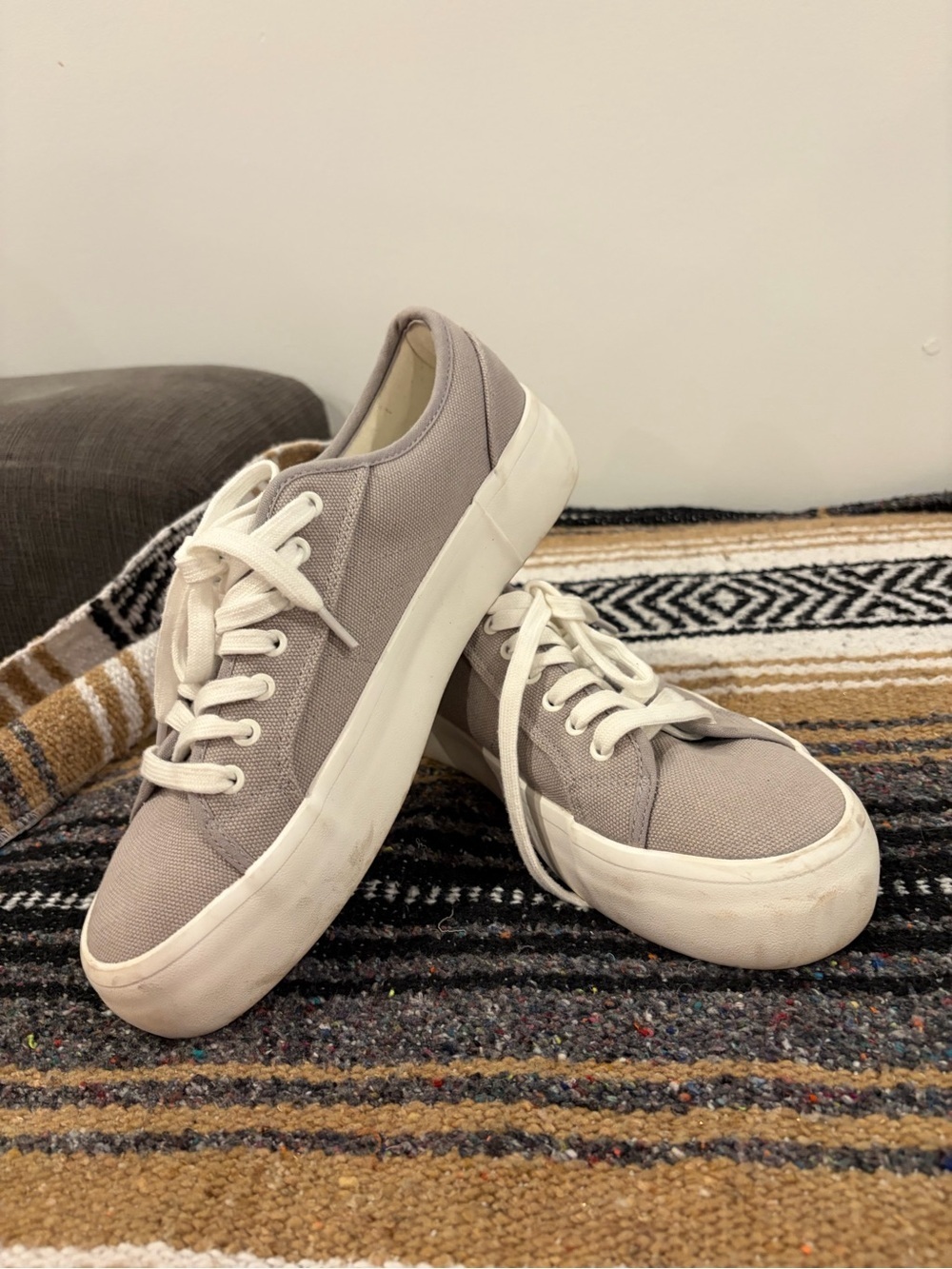 Women’s Casual Canvas Sneakers - Light Grey